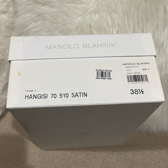 Manolo Blahnik Hangisi Heels - Picture 7 of 7